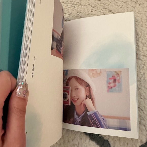 WJSN NEVERLAND ALBUM SET - Picture 2 of 3